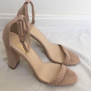 Lulu’s tan suede heeled sandals size 10